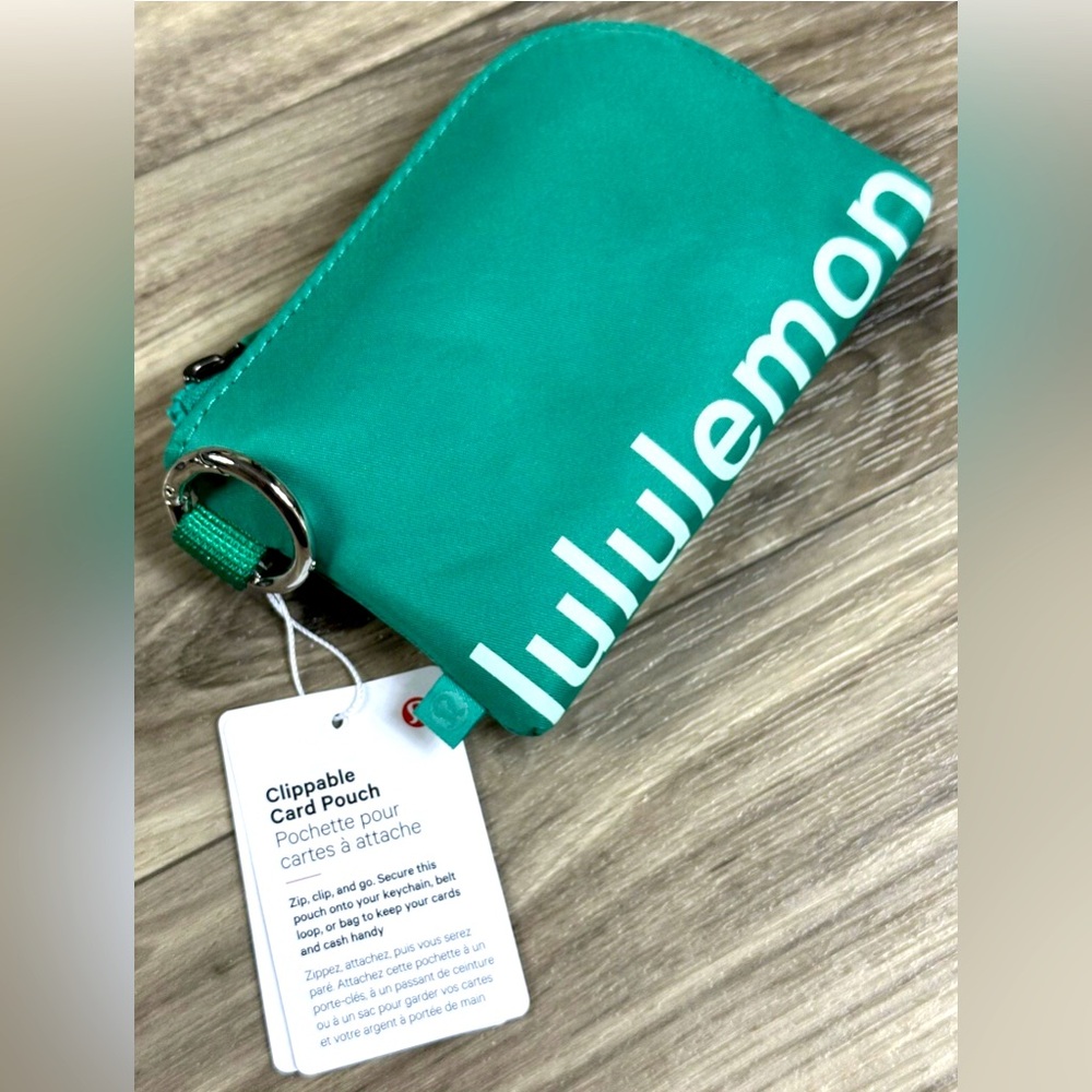 LULULEMON Clippable Card Pouch